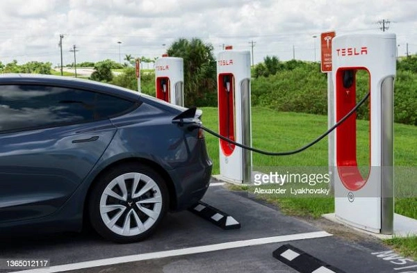 Всемирная сеть Tesla Supercharger